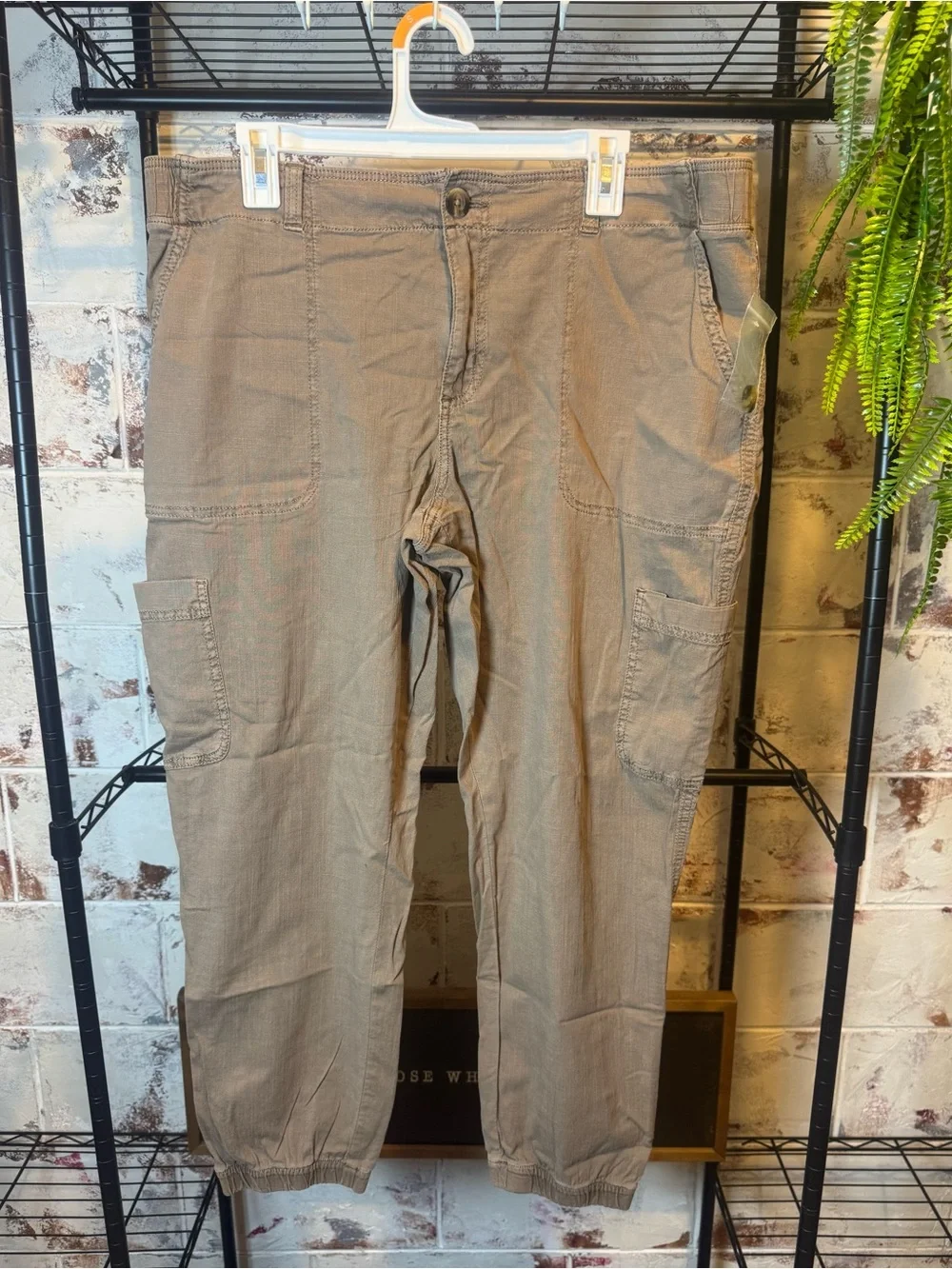 Sonoma Cargo Pants in Taupe Brown